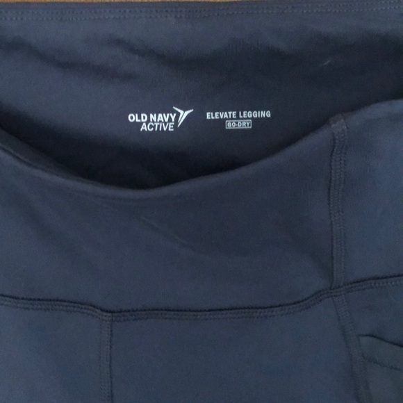 Athletic leggings with side pockets - Picture 2 of 5